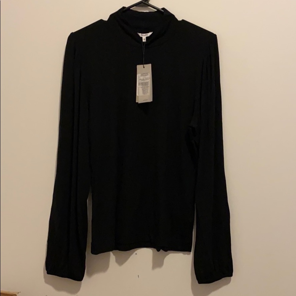 Brand new mbyM top